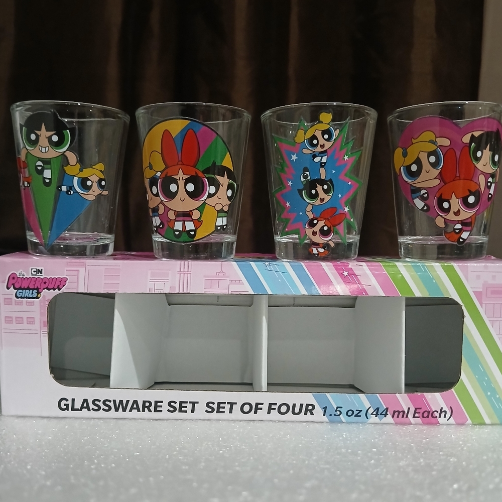 Silver Buffalo Power Puff Girls Trio 4-Pack Mini Glass Set, 1.5 Ounces (NEW)